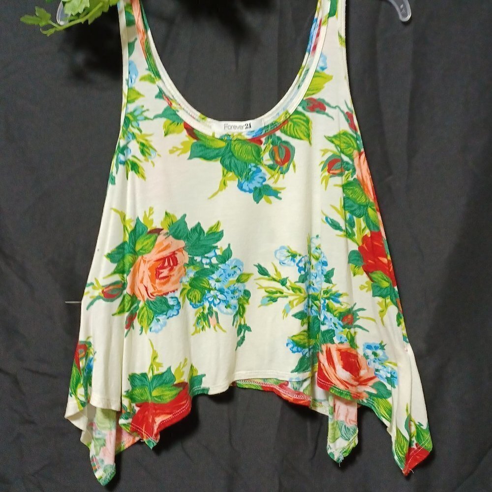 FOREVER 21 CROP TANK size M made in the U.S.A. American made